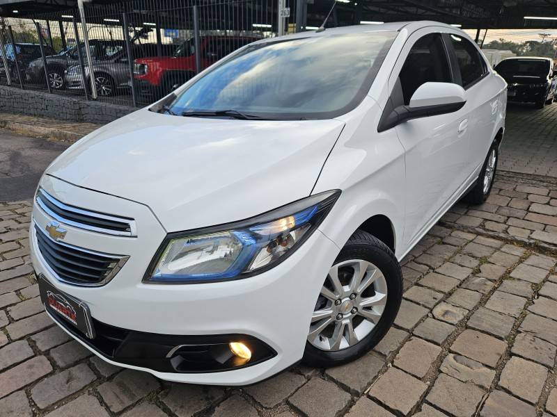 CHEVROLET - PRISMA - 2015/2016 - Branca - R$ 57.900,00