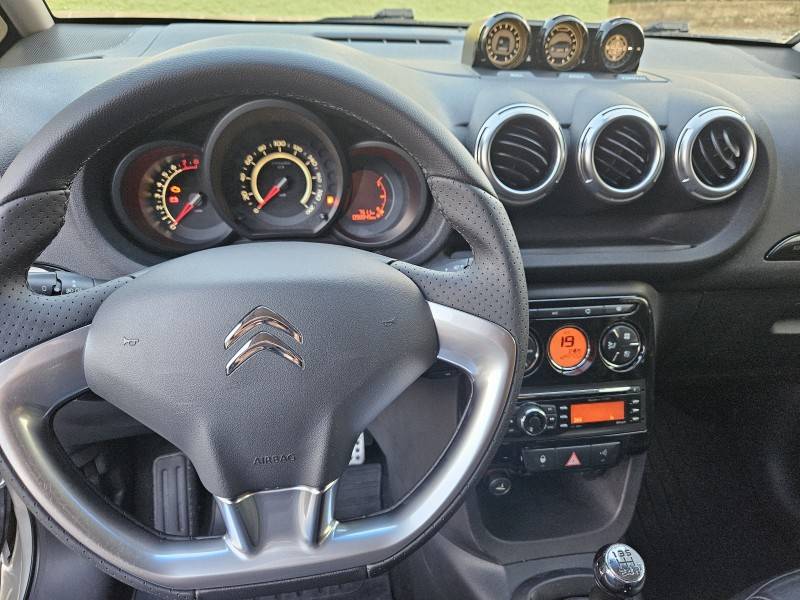 CITROËN - AIRCROSS - 2011/2012 - Prata - R$ 38.900,00
