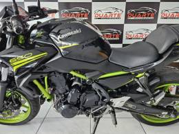 KAWASAKI - Z650 SE - 2020/2021 - Preta - R$ 38.900,00