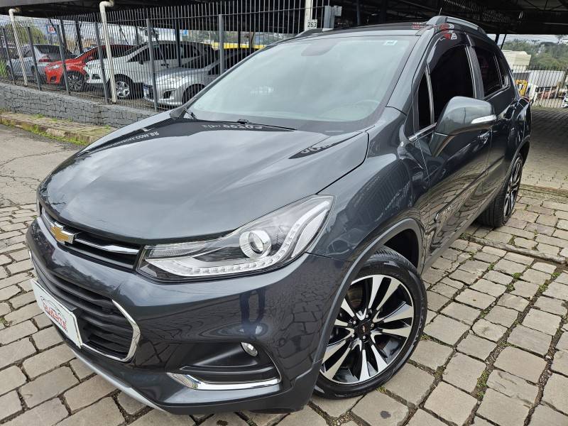 CHEVROLET - TRACKER - 2018/2018 - Cinza - R$ 93.900,00