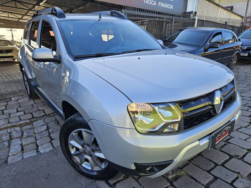 RENAULT - DUSTER - 2018/2019 - Prata - R$ 71.900,00