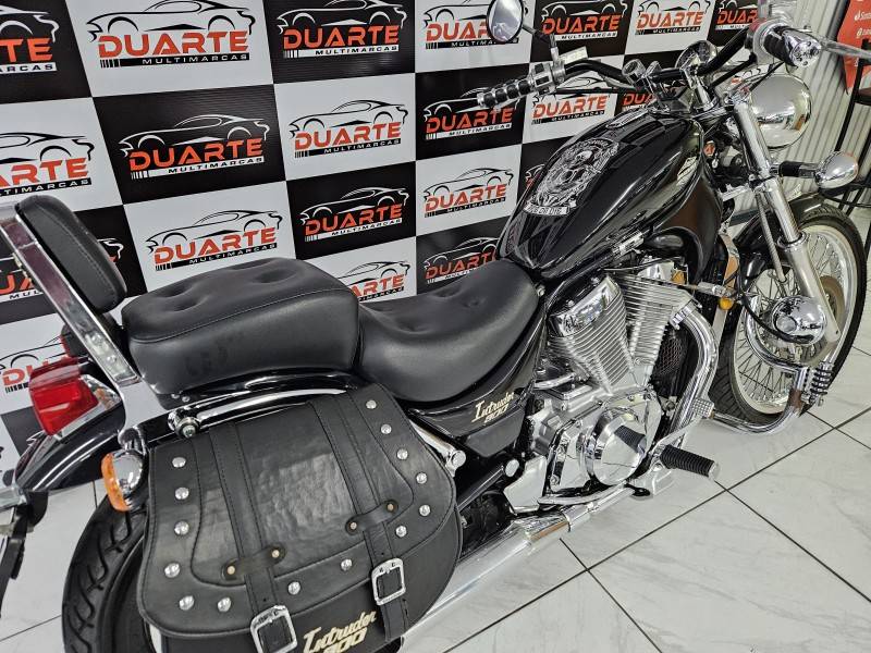 SUZUKI - INTRUDER - 1995/1995 - Preta - R$ 23.900,00