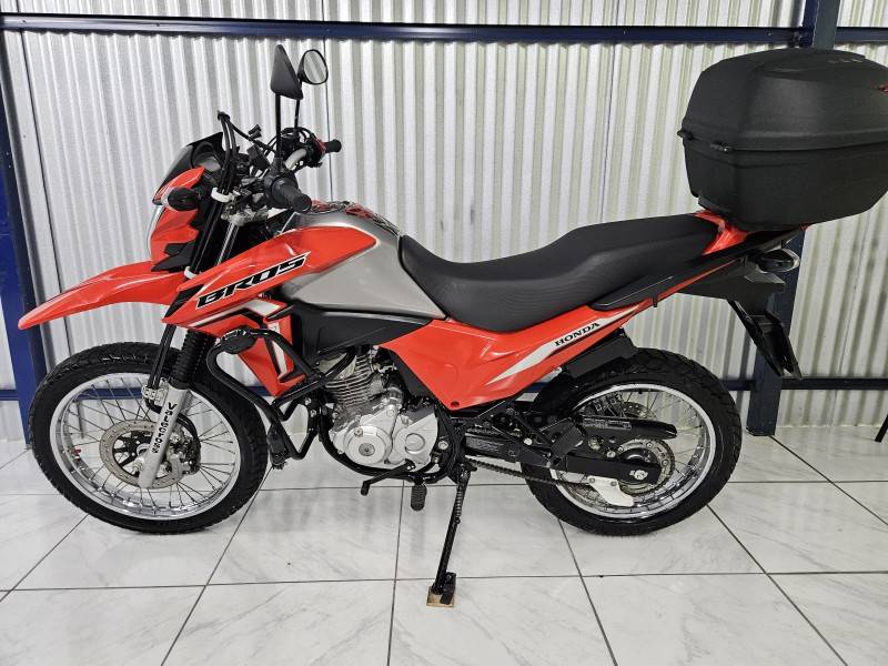 HONDA - NXR 160 - 2022/2022 - Vermelha - R$ 19.900,00