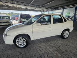CHEVROLET - CLASSIC - 2005/2005 - Branca - R$ 21.900,00