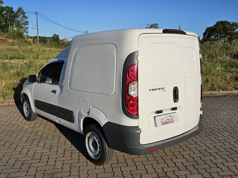 FIAT - FIORINO - 2016/2017 - Branca - R$ 64.900,00