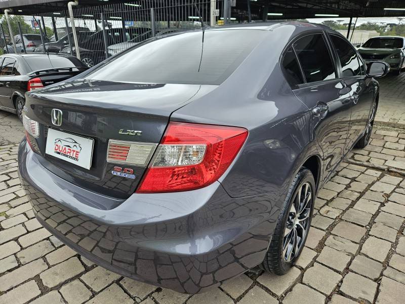 HONDA - CIVIC - 2015/2016 - Cinza - R$ 81.900,00