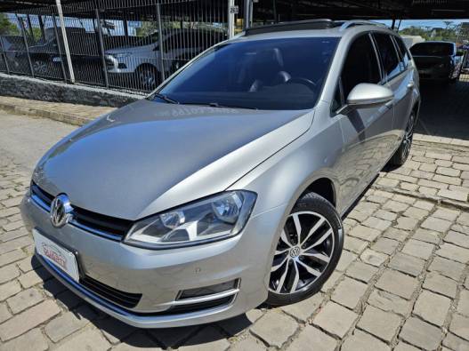 VOLKSWAGEN - GOLF - 2015/2016 - Prata - R$ 88.900,00