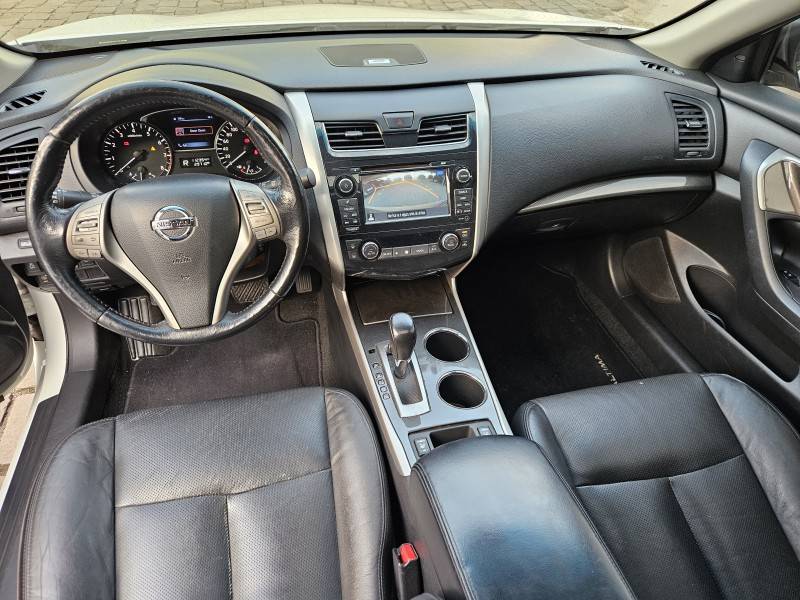 NISSAN - ALTIMA - 2013/2014 - Branca - R$ 65.900,00