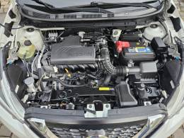 NISSAN - KICKS - 2016/2017 - Branca - R$ 81.900,00