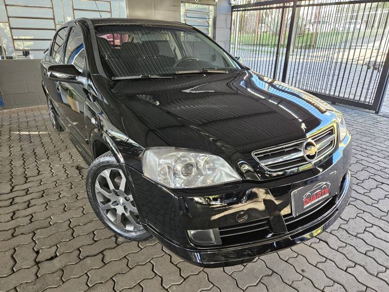 CHEVROLET - ASTRA - 2010/2011 - Preta - R$ 36.900,00