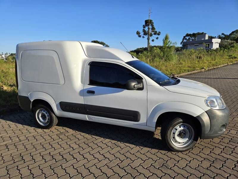 FIAT - FIORINO - 2016/2017 - Branca - R$ 64.900,00