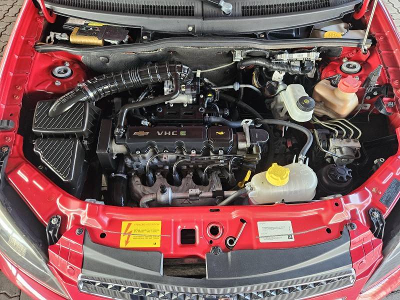 CHEVROLET - CELTA - 2014/2014 - Vermelha - R$ 35.900,00