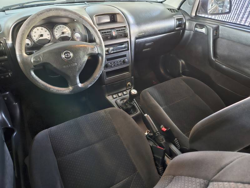 CHEVROLET - ASTRA - 2010/2011 - Preta - R$ 36.900,00