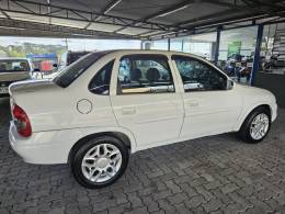 CHEVROLET - CLASSIC - 2005/2005 - Branca - R$ 21.900,00