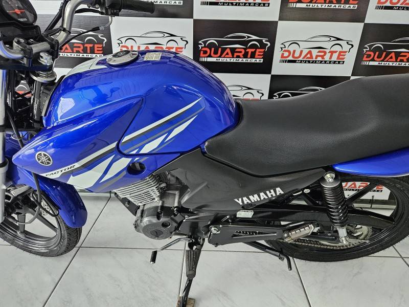 YAMAHA - YBR - 2012/2013 - Azul - R$ 9.900,00