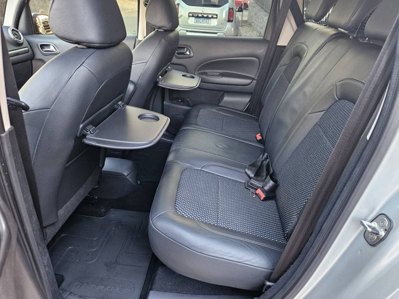 CITROËN - AIRCROSS - 2011/2012 - Prata - R$ 38.900,00