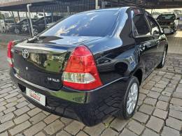 TOYOTA - ETIOS - 2016/2017 - Preta - R$ 61.900,00