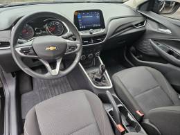 CHEVROLET - ONIX - 2024/2025 - Preta - R$ 77.900,00