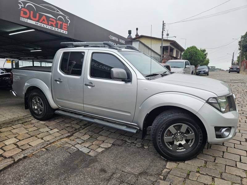 NISSAN - FRONTIER - 2013/2014 - Prata - R$ 89.900,00