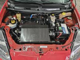 FORD - KA - 2011/2012 - Vermelha - R$ 25.900,00