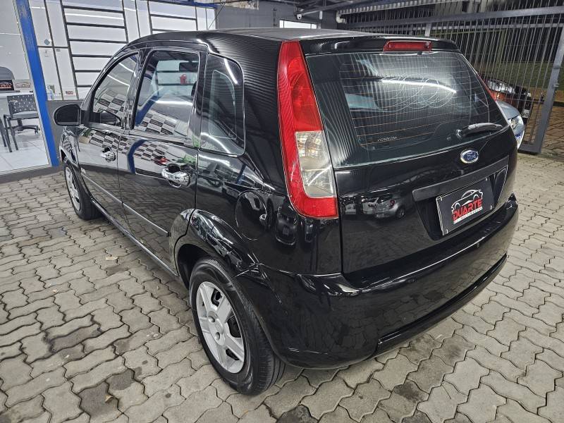FORD - FIESTA - 2009/2009 - Preta - R$ 26.900,00