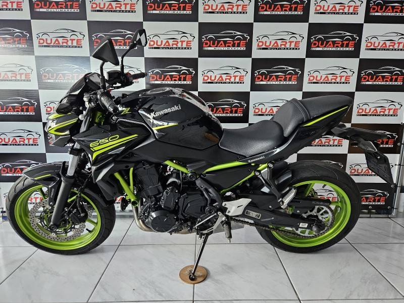 KAWASAKI - Z650 SE - 2020/2021 - Preta - R$ 38.900,00