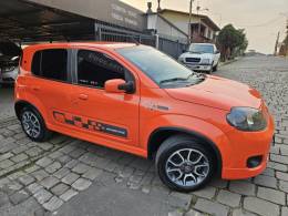 FIAT - UNO - 2011/2012 - Laranja - R$ 37.900,00