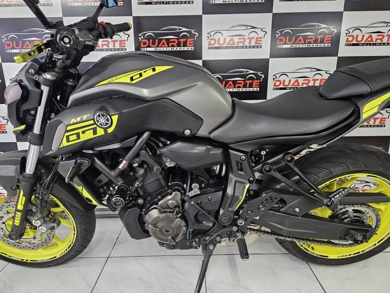 YAMAHA - MT - 2018/2019 - Cinza - R$ 38.900,00