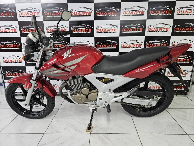 HONDA - CBX 250 TWISTER - 2006/2006 - Vermelha - R$ 10.900,00