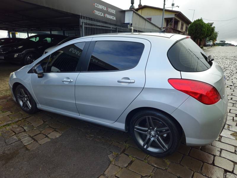 PEUGEOT - 308 - 2013/2014 - Prata - R$ 45.900,00