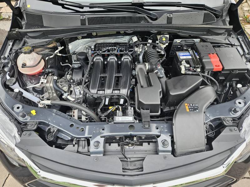 CHEVROLET - ONIX - 2024/2025 - Preta - R$ 77.900,00