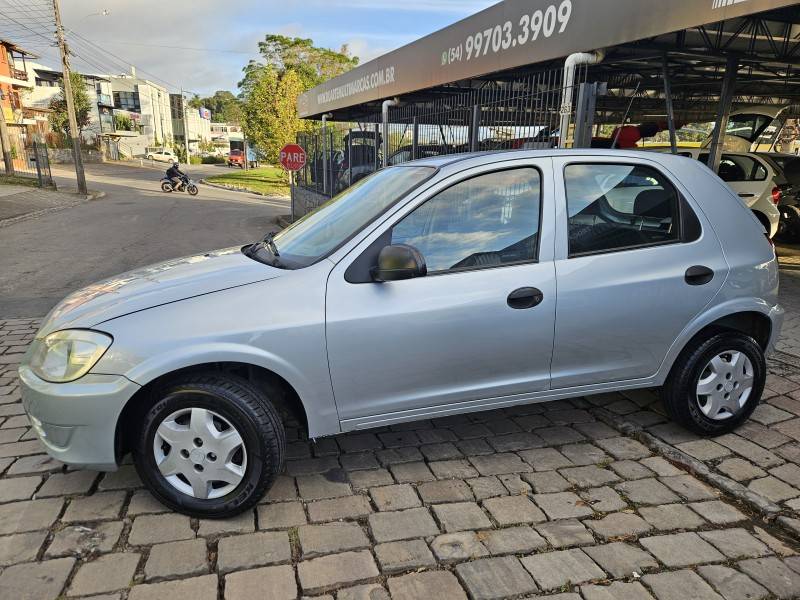 CHEVROLET - CELTA - 2008/2009 - Prata - R$ 24.900,00