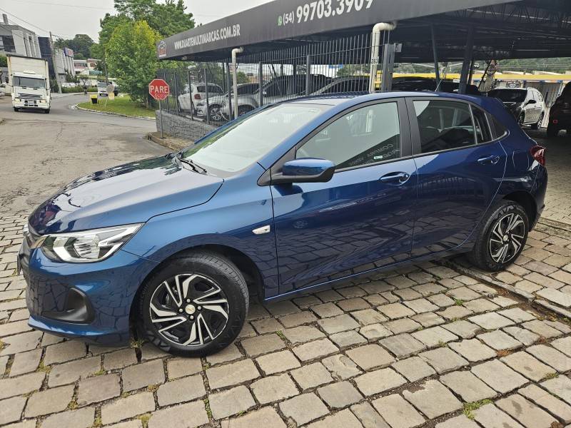 CHEVROLET - ONIX - 2023/2024 - Azul - R$ 72.900,00