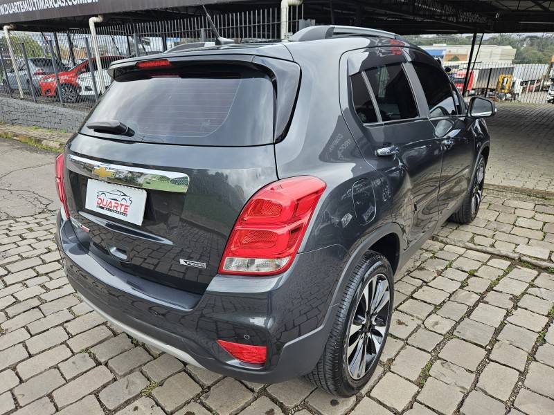 CHEVROLET - TRACKER - 2018/2018 - Cinza - R$ 93.900,00