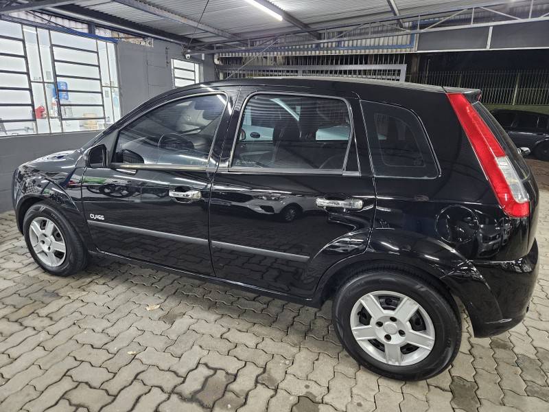 FORD - FIESTA - 2009/2009 - Preta - R$ 26.900,00