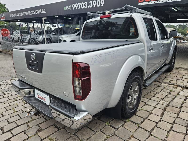 NISSAN - FRONTIER - 2013/2014 - Prata - R$ 89.900,00