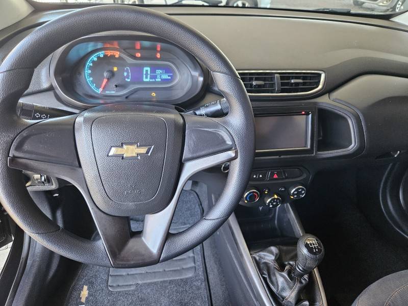 CHEVROLET - ONIX - 2013/2013 - Preta - R$ 43.900,00