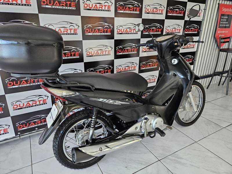 HONDA - BIZ 125 - 2009/2009 - Preta - R$ 9.500,00