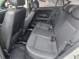 VOLKSWAGEN - VOYAGE - 2018/2019 - Branca - R$ 47.900,00