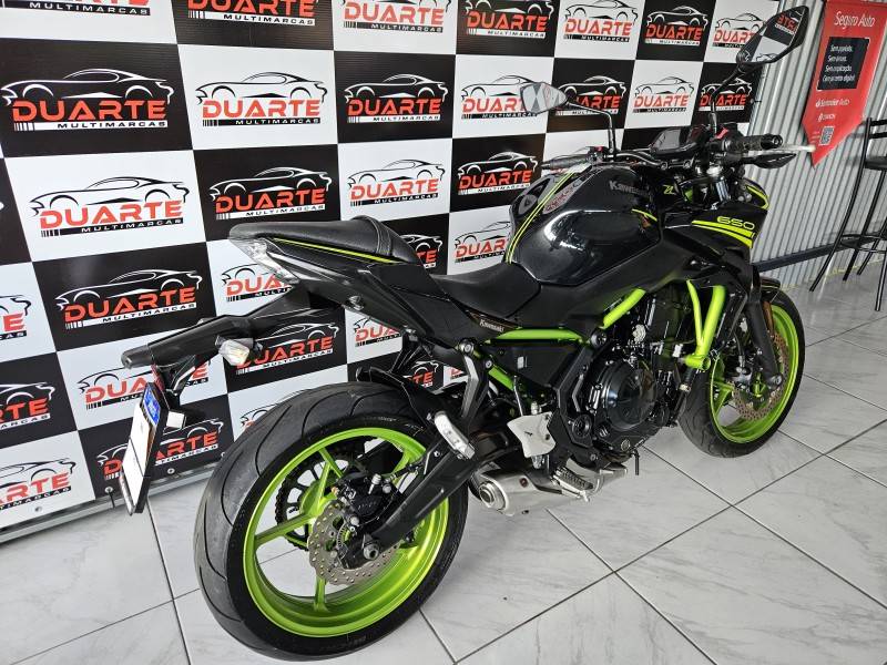 KAWASAKI - Z650 SE - 2020/2021 - Preta - R$ 38.900,00