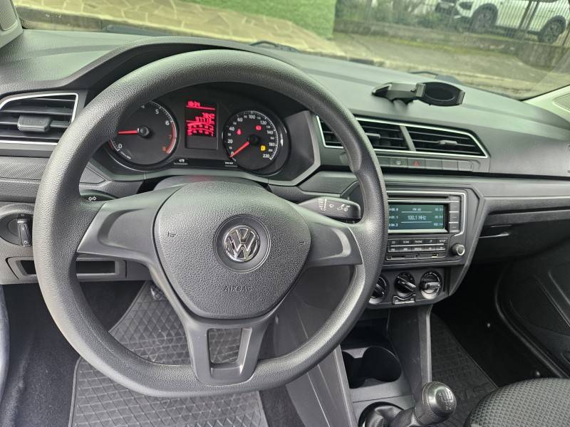 VOLKSWAGEN - VOYAGE - 2018/2019 - Branca - R$ 47.900,00