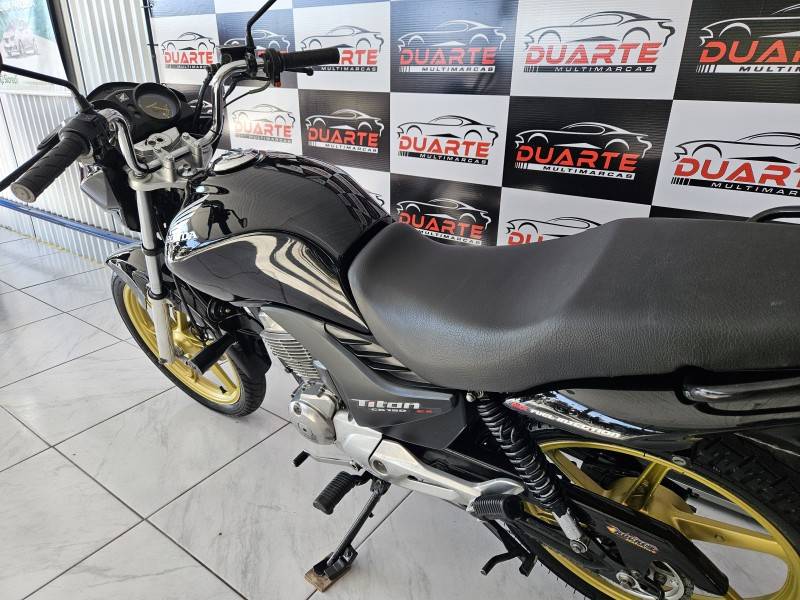 HONDA - CG 150 - 2011/2011 - Preta - R$ 11.500,00