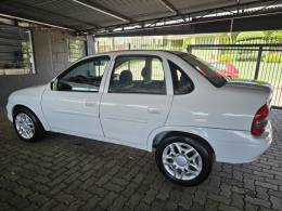 CHEVROLET - CLASSIC - 2005/2005 - Branca - R$ 21.900,00