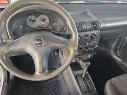 CHEVROLET - CLASSIC - 2005/2005 - Branca - R$ 21.900,00