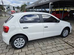 VOLKSWAGEN - GOL - 2017/2017 - Branca - R$ 45.900,00