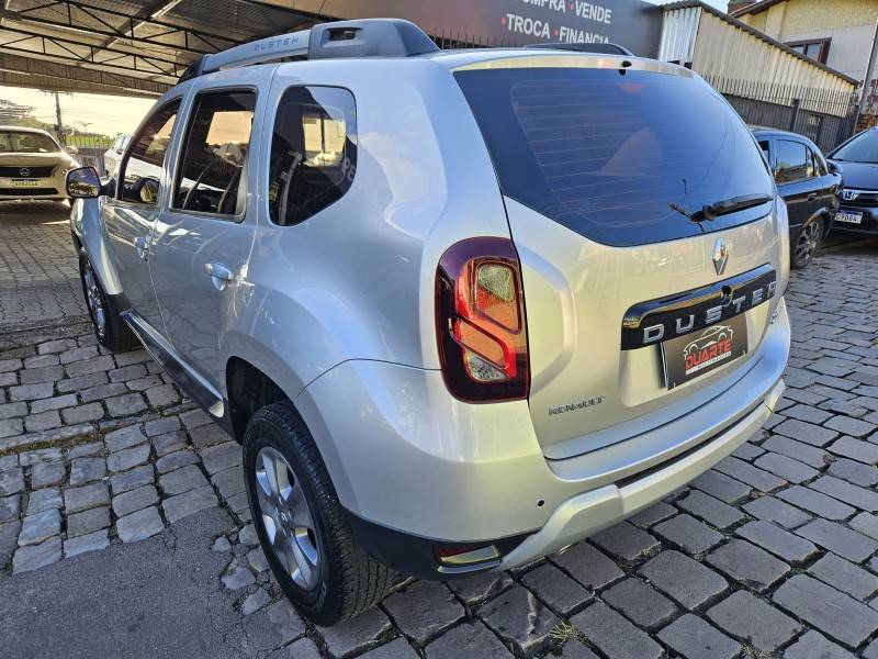 RENAULT - DUSTER - 2018/2019 - Prata - R$ 69.900,00