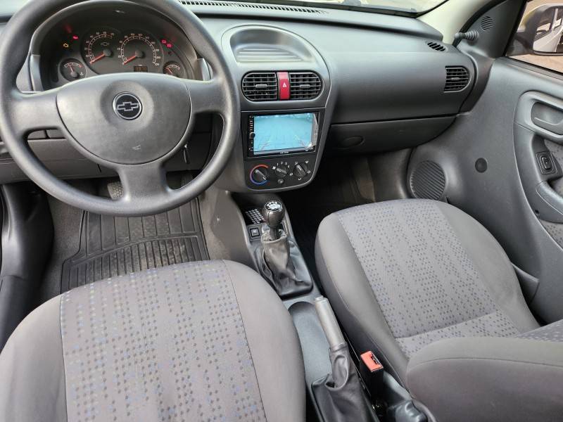 CHEVROLET - CORSA - 2010/2011 - Branca - R$ 31.900,00