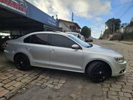 VOLKSWAGEN - JETTA - 2011/2012 - Prata - R$ 59.900,00