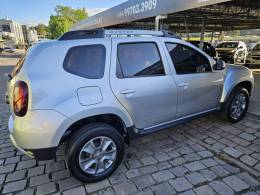 RENAULT - DUSTER - 2018/2019 - Prata - R$ 71.900,00