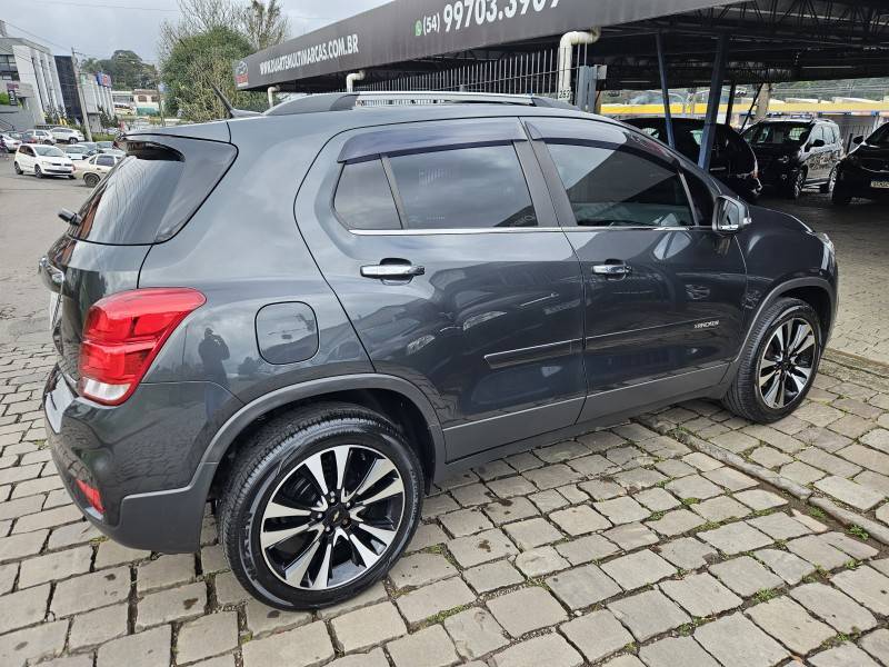 CHEVROLET - TRACKER - 2018/2018 - Cinza - R$ 91.900,00